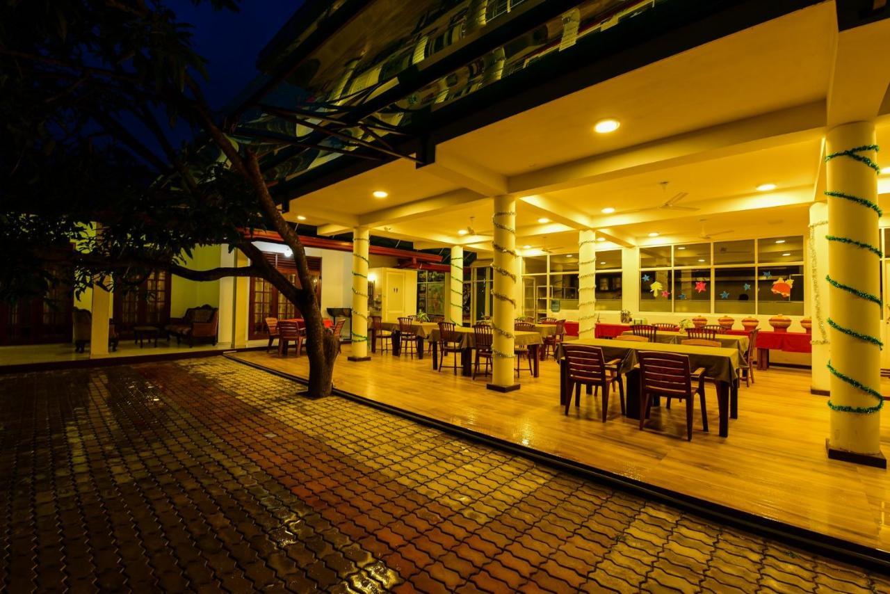 Kabalana Hotel & Villa Ahangama Exterior photo